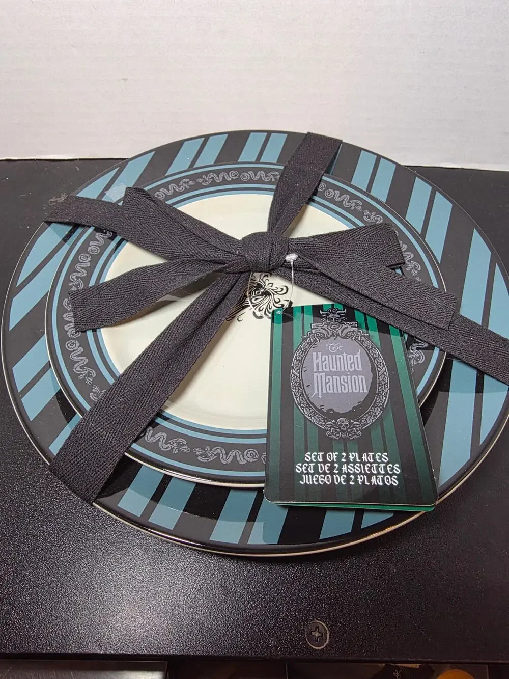Rare Disney Haunted Mansion Set of 2 Plates, 10.75” and 8.” NWTs